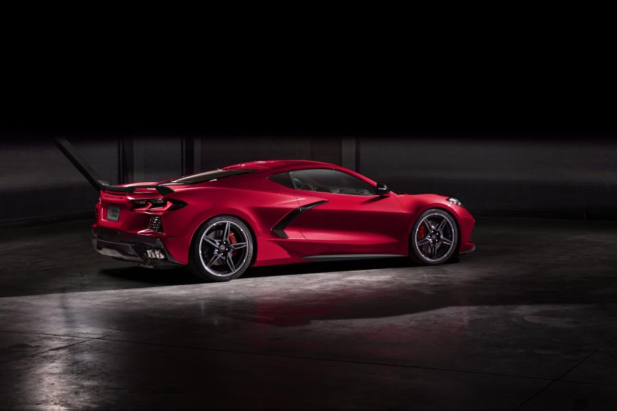  Chevrolet Corvette Stingray Z51 (C8) 2019 года  (NA) (фото 19 из 77)